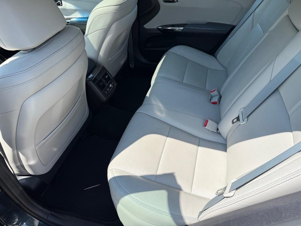 Toyota Avalon Limited 2015