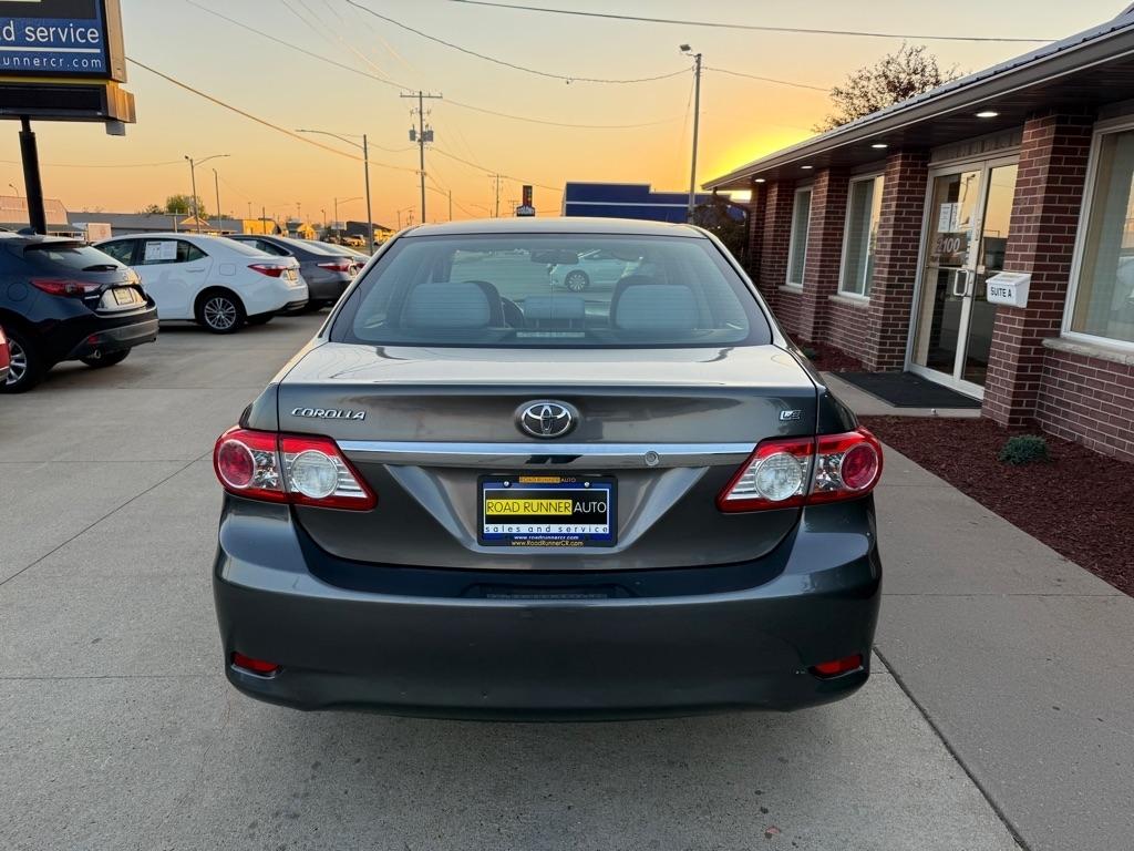 Toyota Corolla LE 4-Speed AT 2013