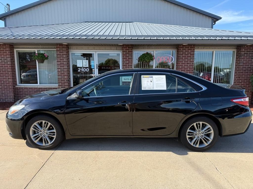 Toyota Camry SE 2015