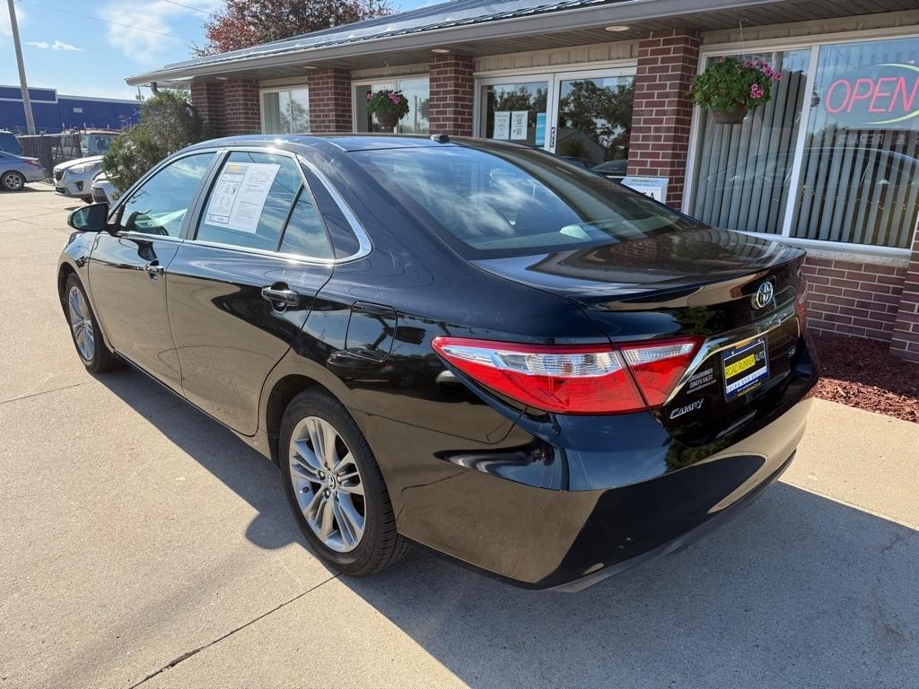 Toyota Camry SE 2015