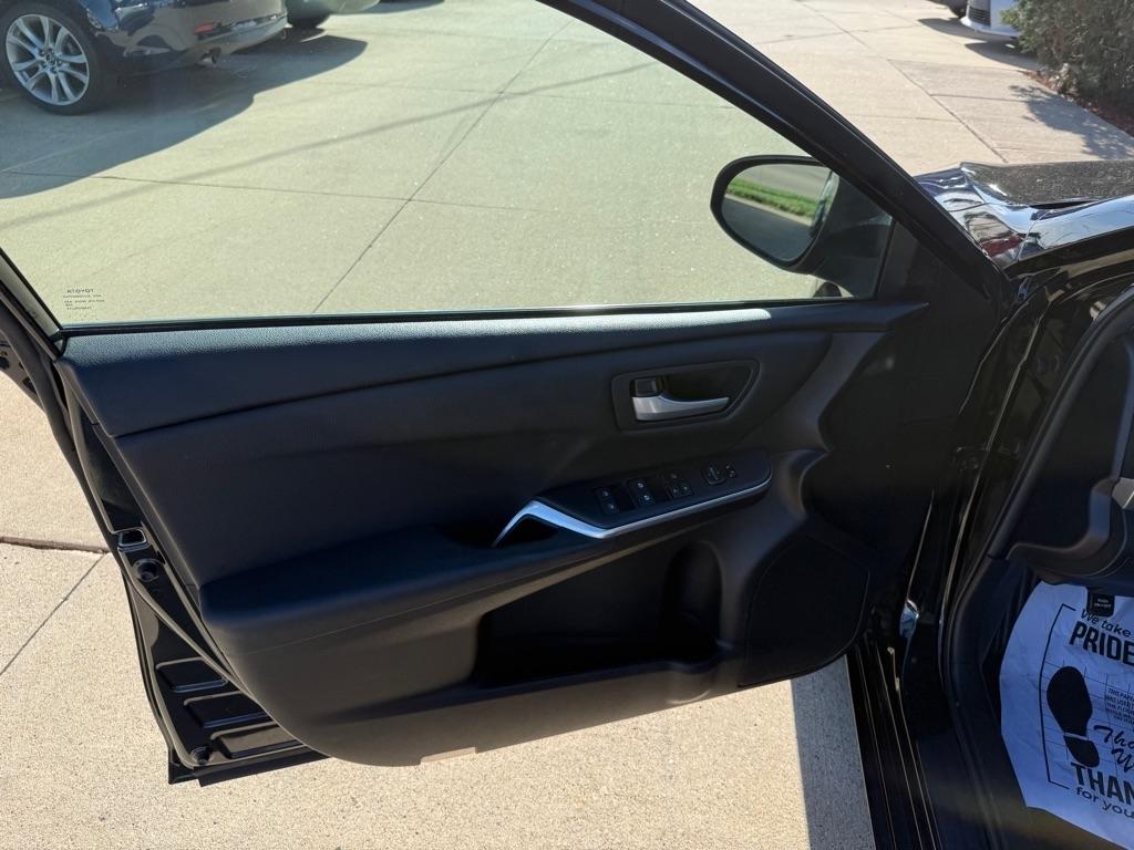 Toyota Camry SE 2015