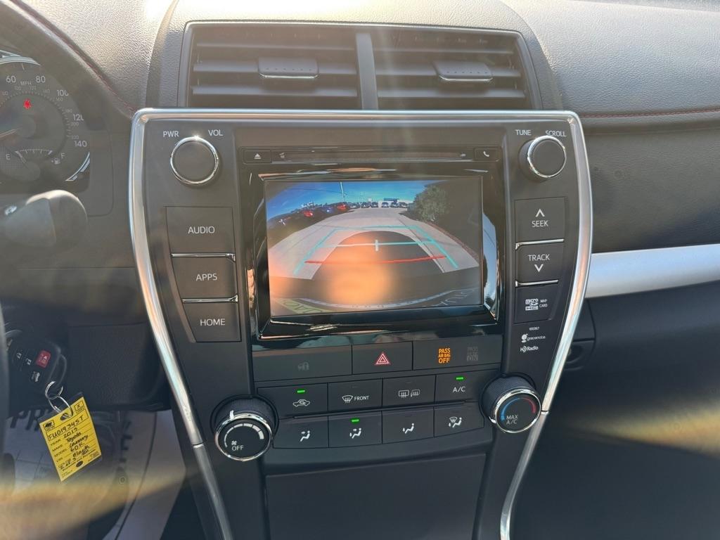 Toyota Camry SE 2015