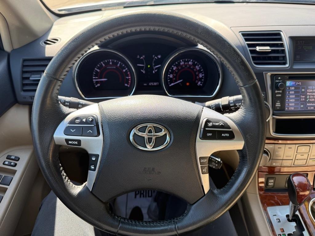 Toyota Highlander Limited 4WD 2013