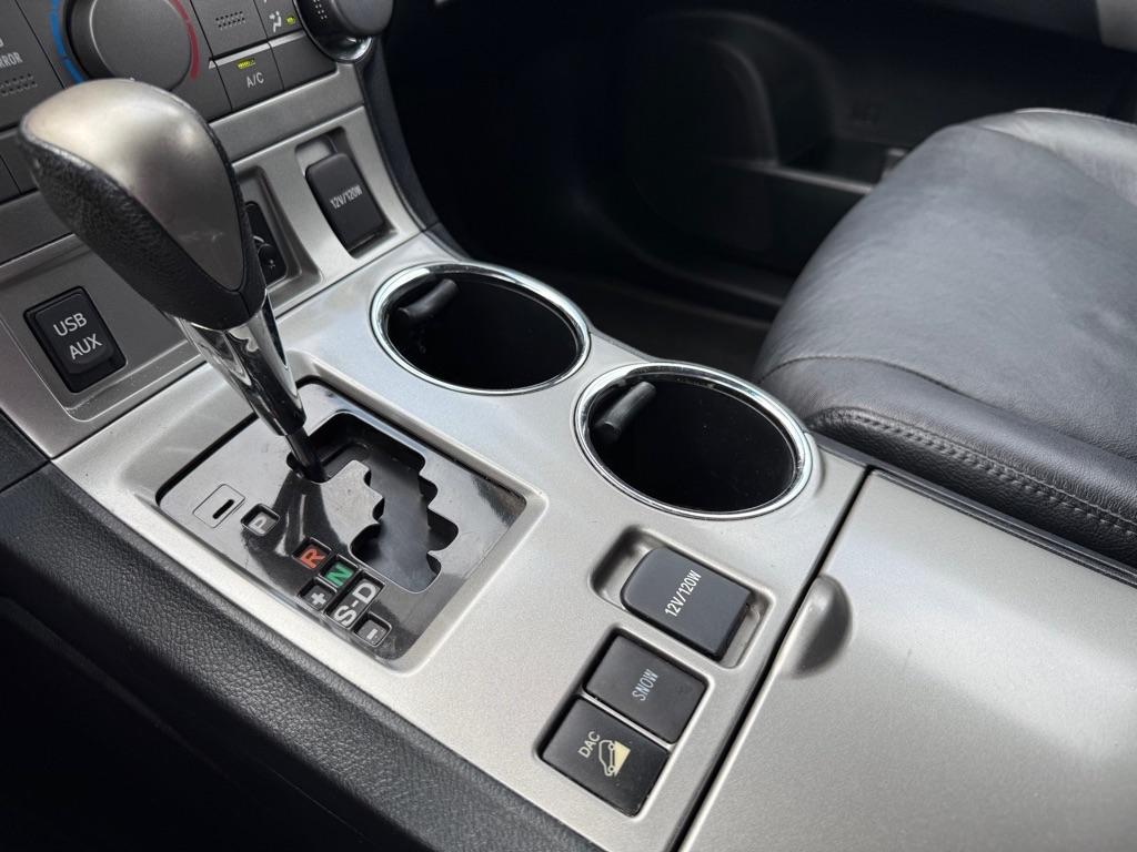 Toyota Highlander Base 4WD 2013