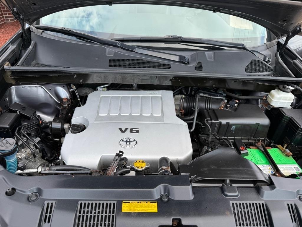 Toyota Highlander Base 4WD 2013