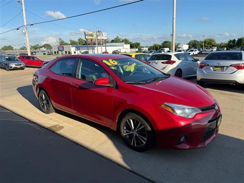 2016 Toyota Corolla LE Premium 4D Sedan