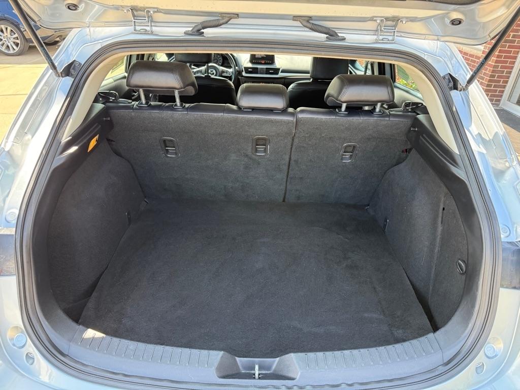 Mazda MAZDA3 i Touring AT 5-Door 2017