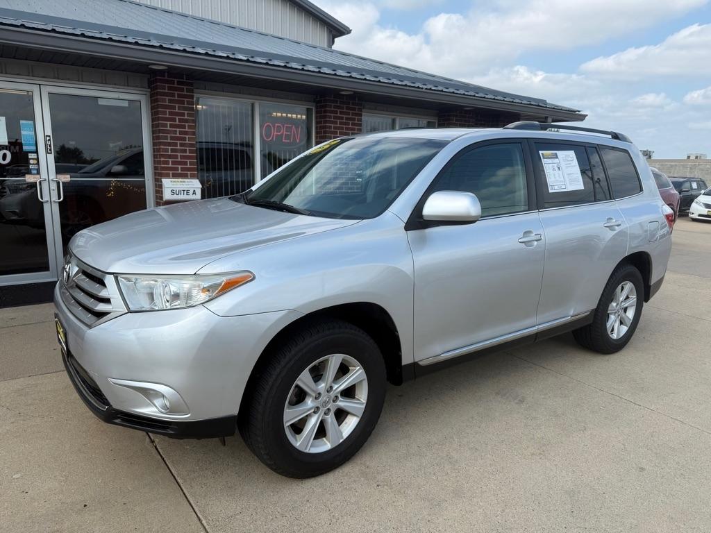 Toyota Highlander SE V6 AWD (Natl) 2013