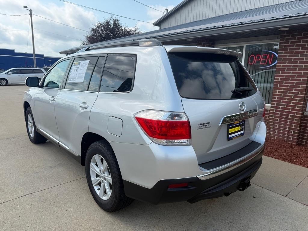 Toyota Highlander SE V6 AWD (Natl) 2013