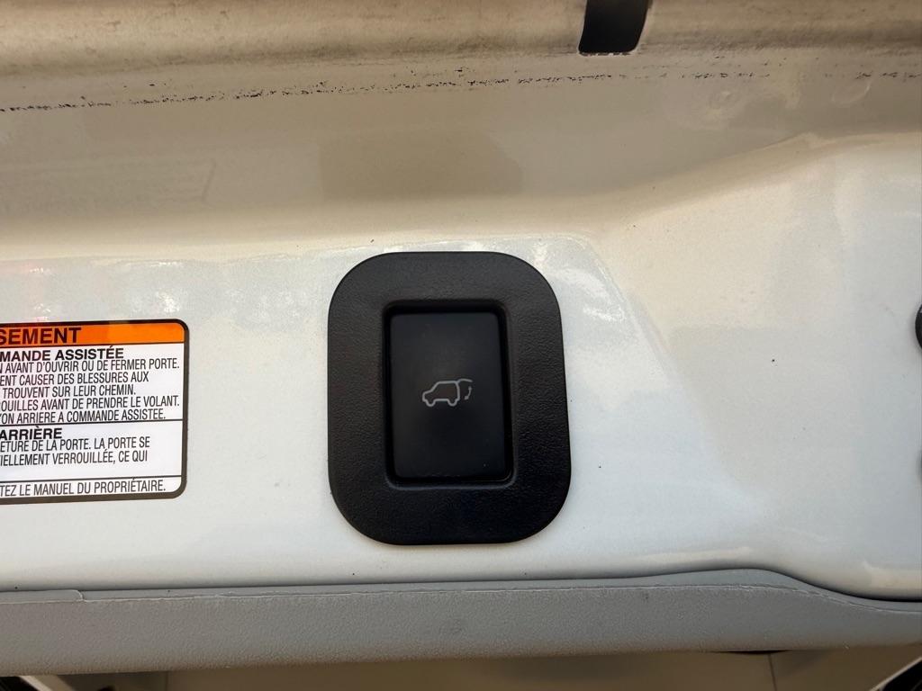 Toyota Sienna XLE FWD 8-Passenger V6 2016