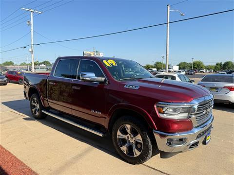 2019 RAM 1500 Laramie Crew Cab SWB 4WD