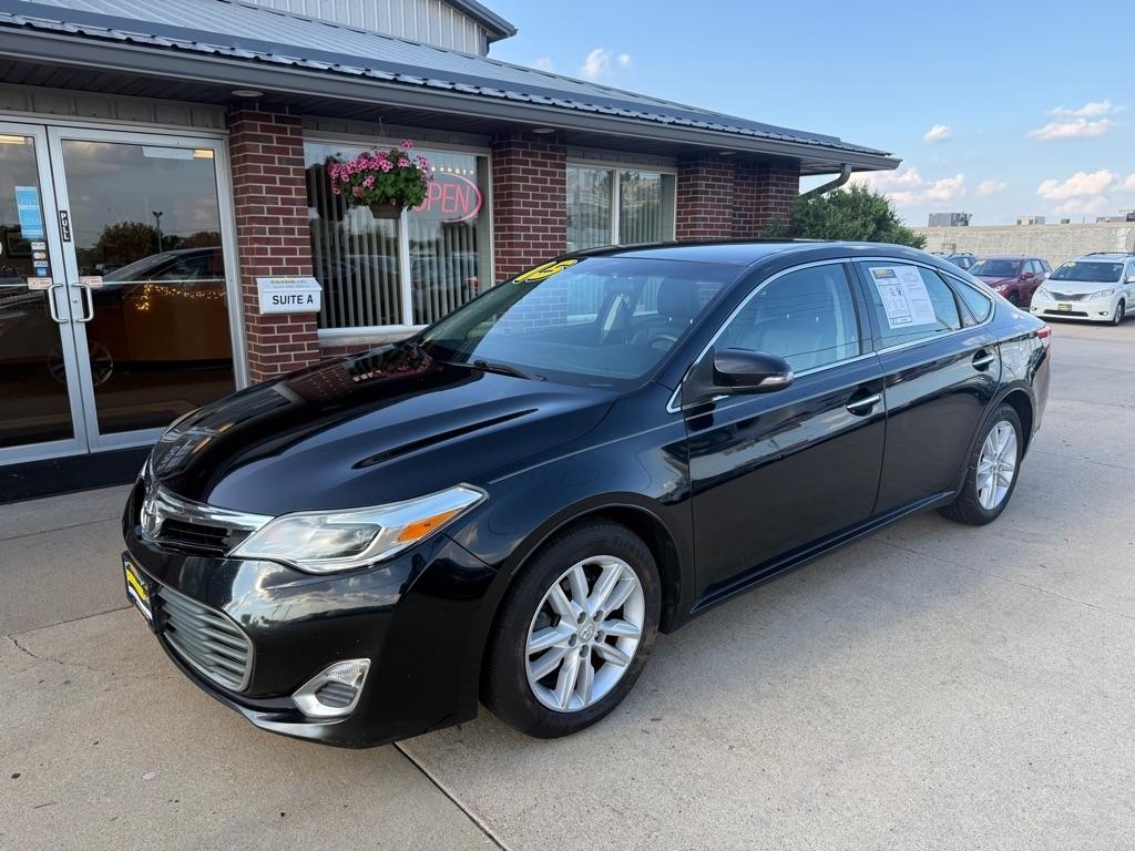 Toyota Avalon XLE 2015