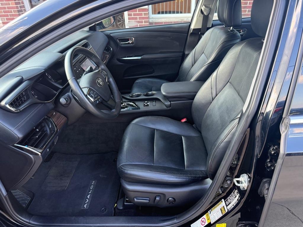 Toyota Avalon XLE 2015