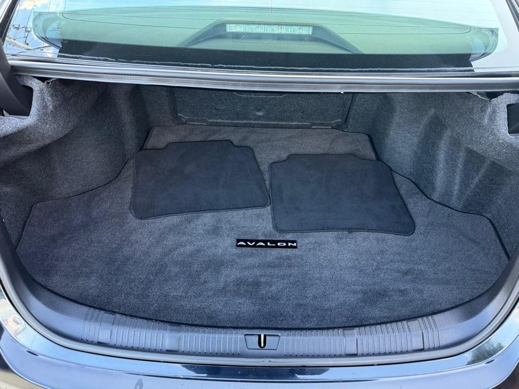 Toyota Avalon XLE 2015