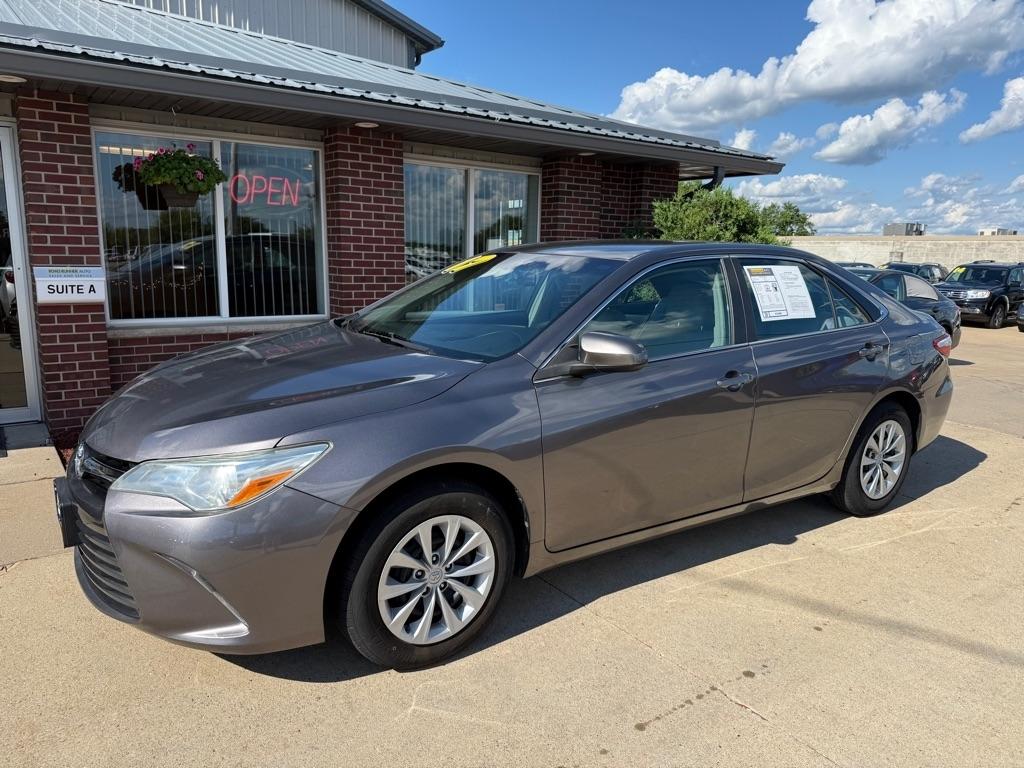 Toyota Camry LE 2017