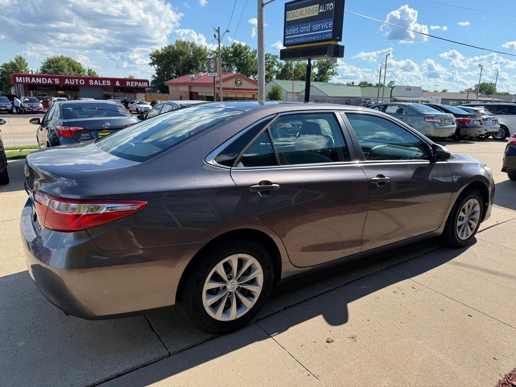 Toyota Camry LE 2017