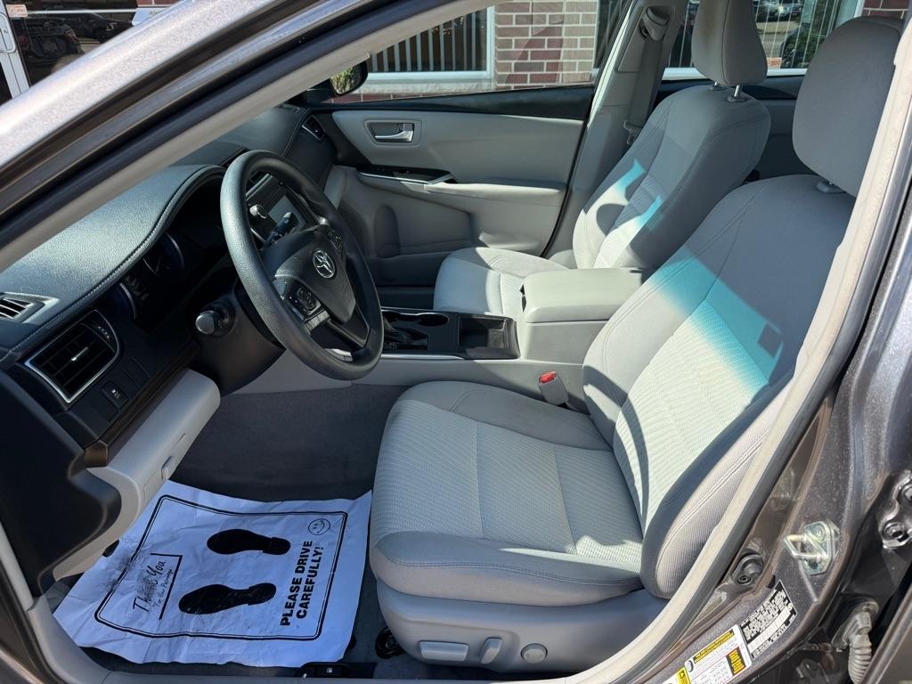 Toyota Camry LE 2017