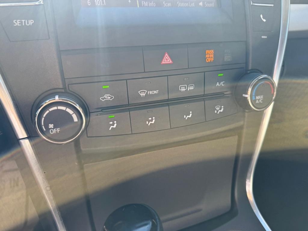 Toyota Camry SE 2016