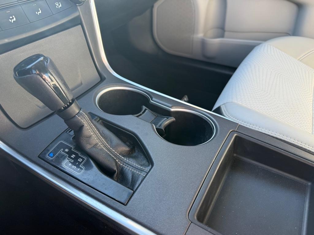 Toyota Camry SE 2016
