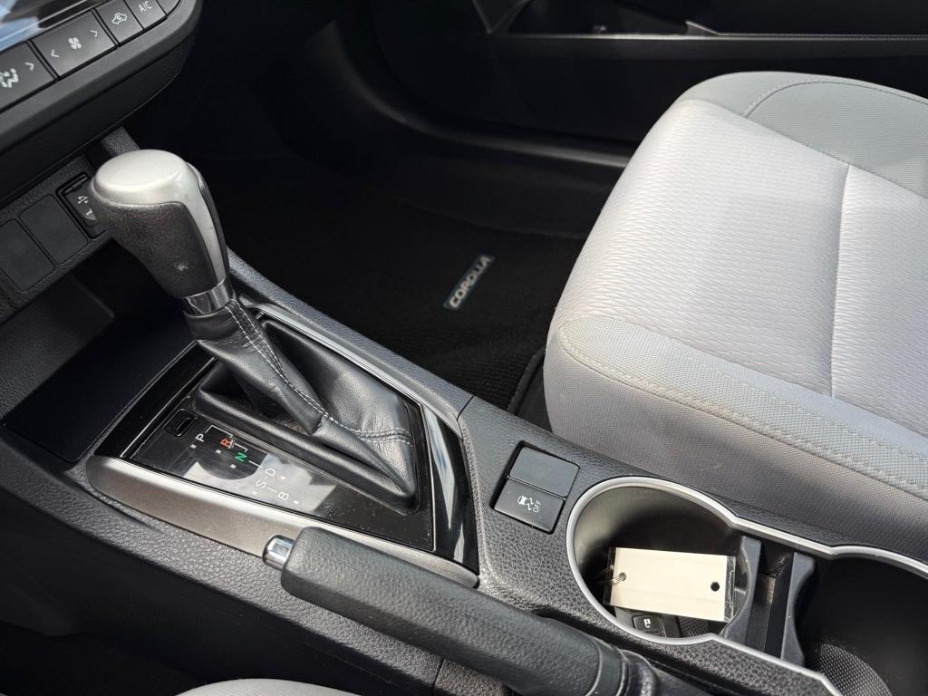 Toyota Corolla LE Plus CVT 2014