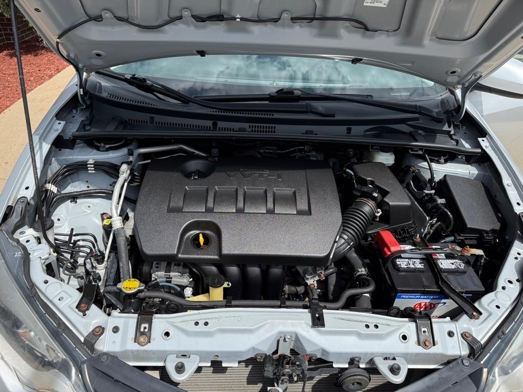 Toyota Corolla LE Plus CVT 2014