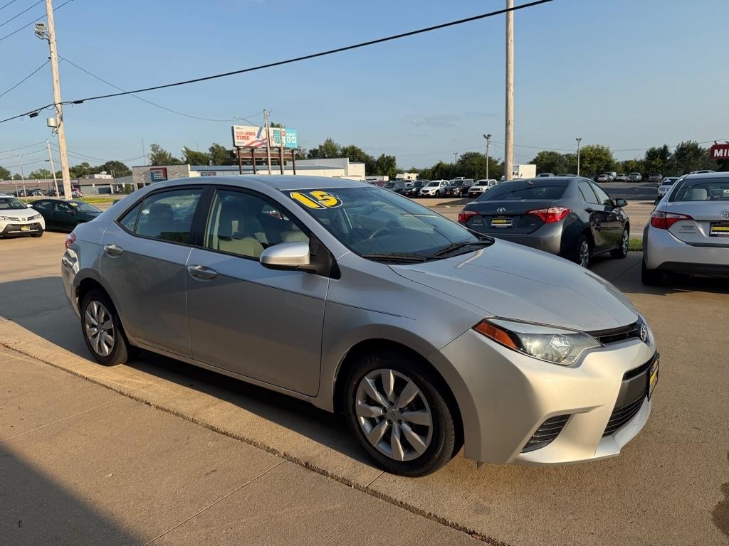 2015 Toyota Corolla 4dr Sdn Auto LE (Natl)