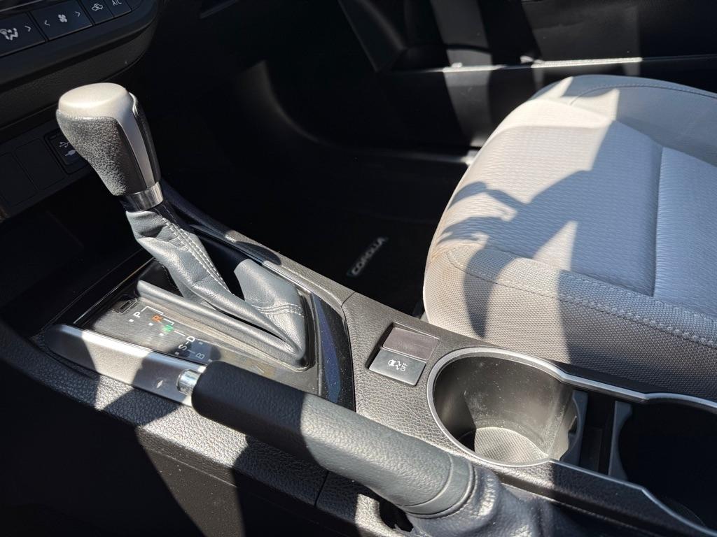 Toyota Corolla LE CVT 2015