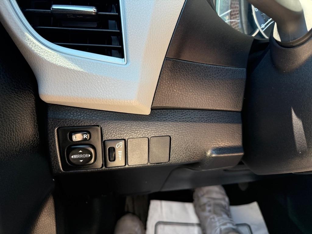 Toyota Corolla LE CVT 2015