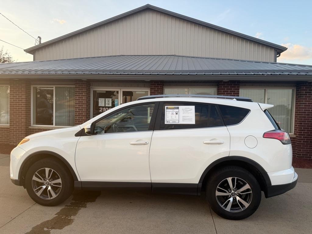 Toyota RAV4 XLE AWD 2017