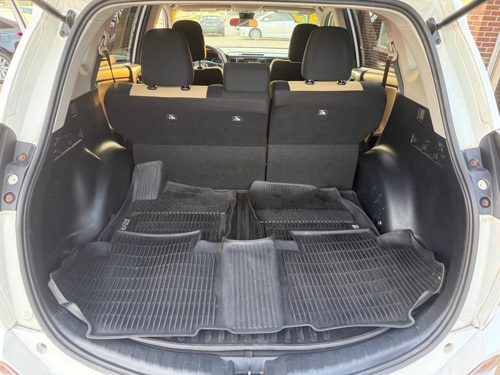 Toyota RAV4 XLE AWD 2017