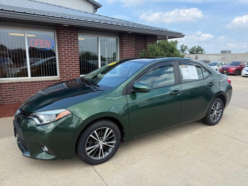 Toyota Corolla LE Plus CVT 2016