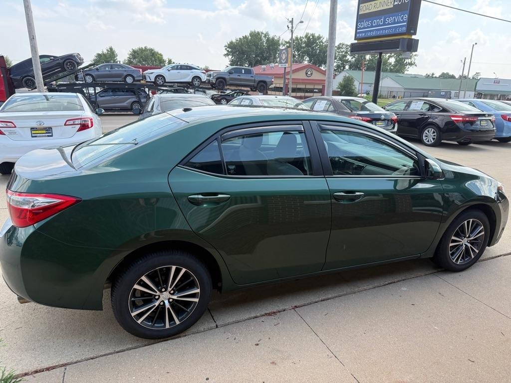 Toyota Corolla LE Plus CVT 2016