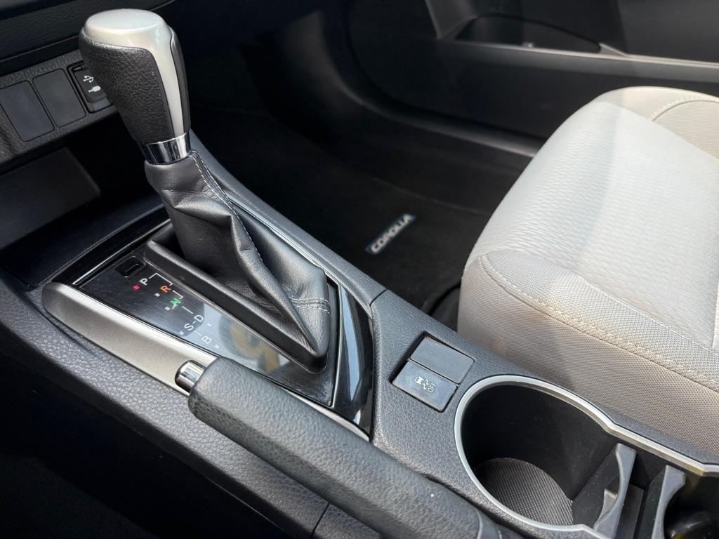 Toyota Corolla LE Plus CVT 2016