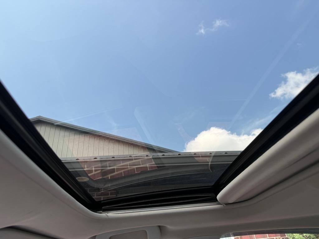 Toyota Corolla LE Plus CVT 2016