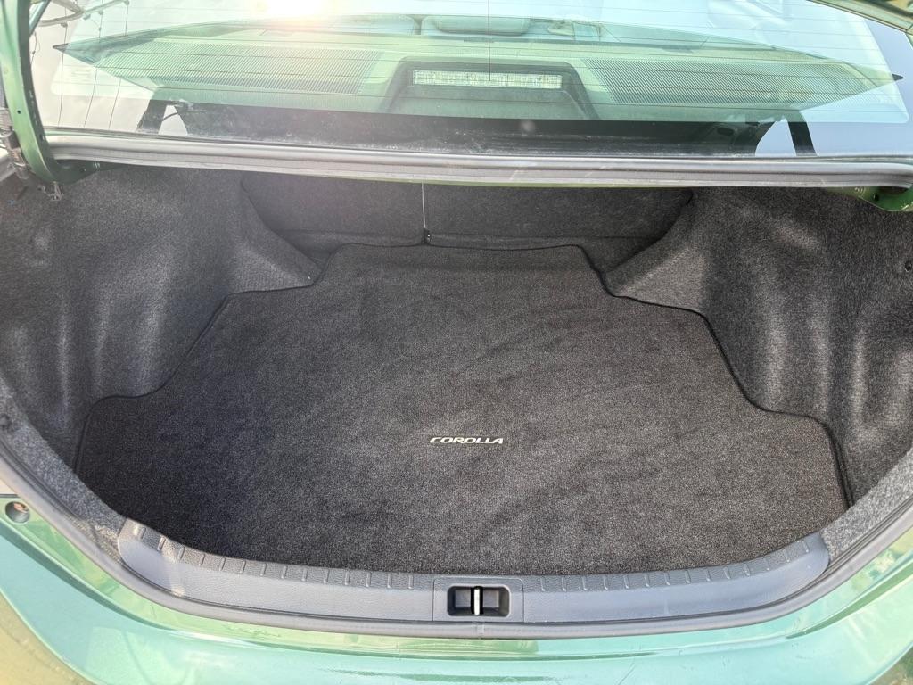 Toyota Corolla LE Plus CVT 2016