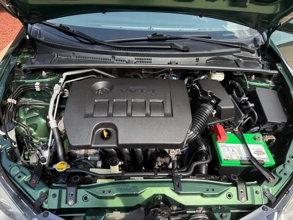 Toyota Corolla LE Plus CVT 2016