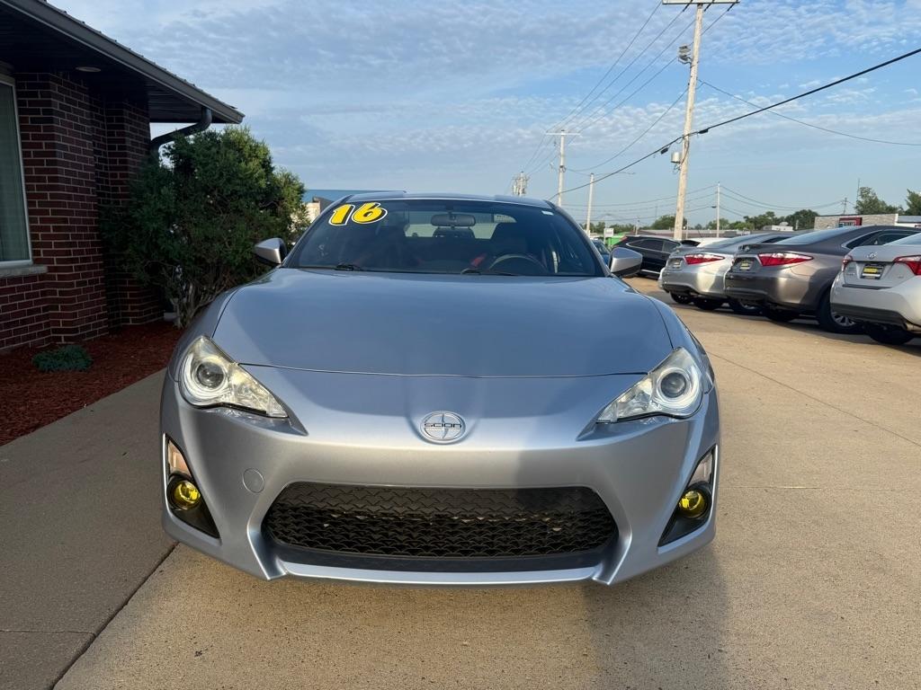 Scion FR-S 6MT 2016