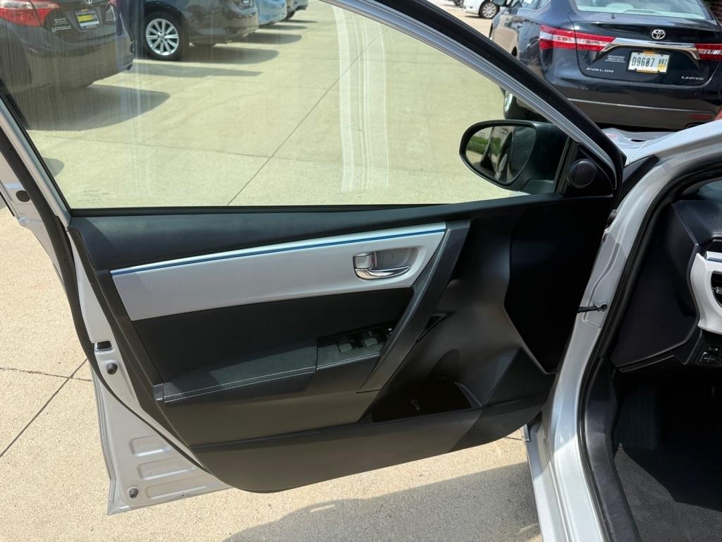 Toyota Corolla LE CVT 2015