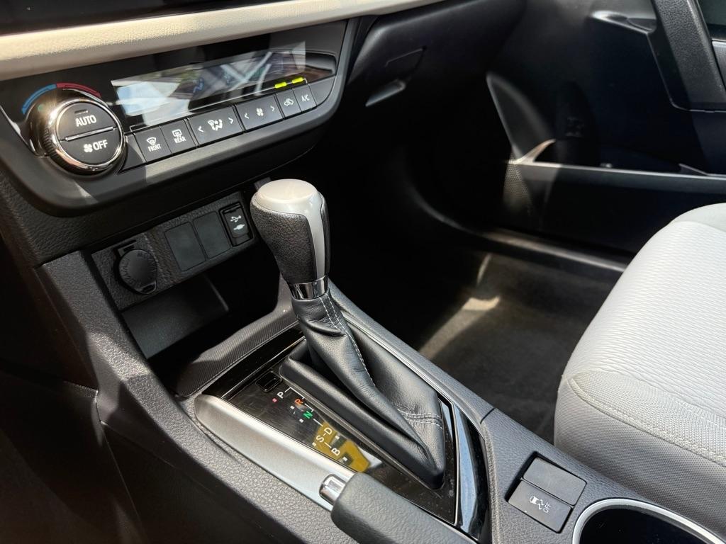 Toyota Corolla LE CVT 2015