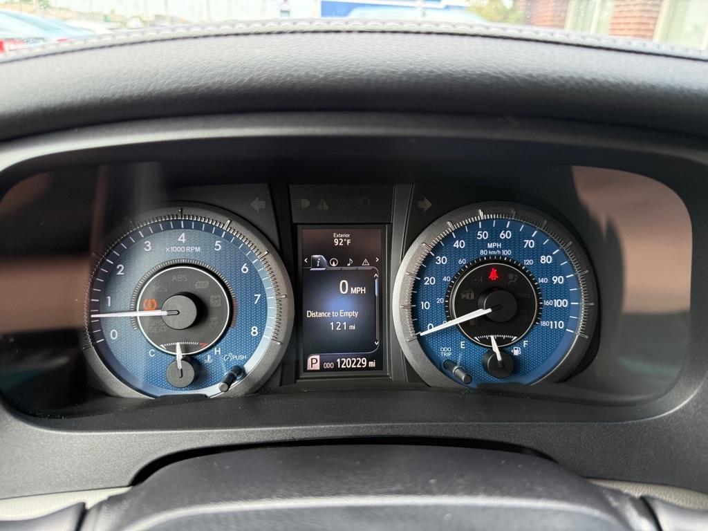 Toyota Sienna XLE FWD 8-Passenger (Natl) 2017