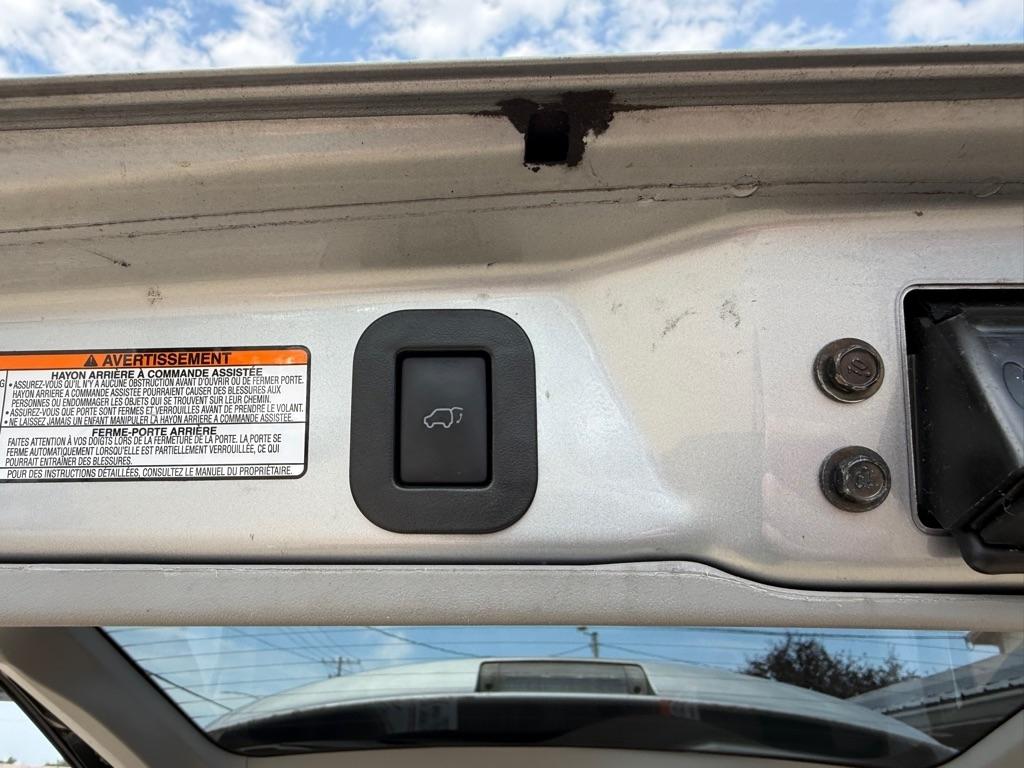 Toyota Sienna XLE FWD 8-Passenger (Natl) 2017