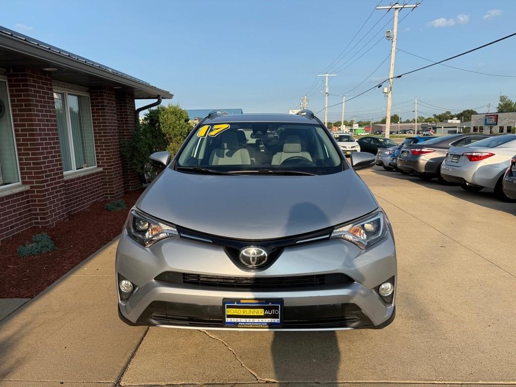 Toyota RAV4 XLE AWD 2017