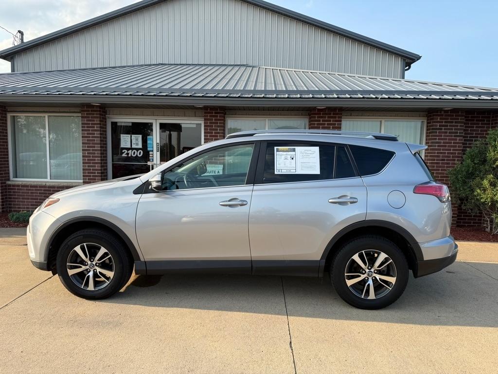 Toyota RAV4 XLE AWD 2017