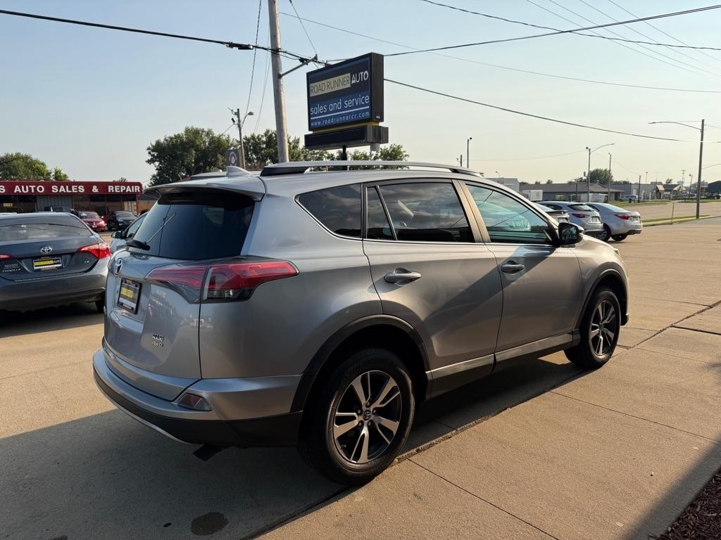 Toyota RAV4 XLE AWD 2017