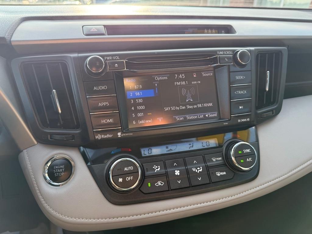 Toyota RAV4 XLE AWD 2017