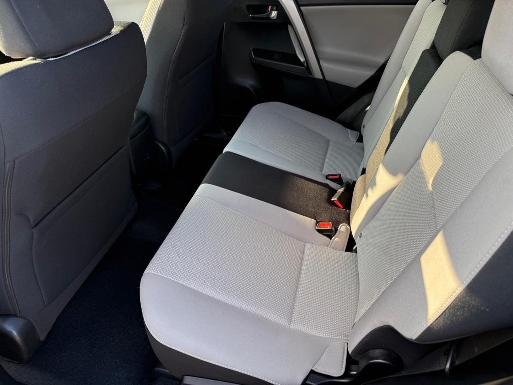 Toyota RAV4 XLE AWD 2017