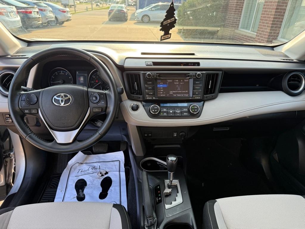 Toyota RAV4 XLE AWD 2017