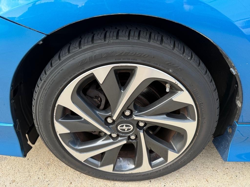 Scion iM 5dr HB CVT (Natl) 2016