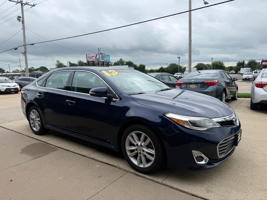 Toyota Avalon XLE Premium (Natl) 2013