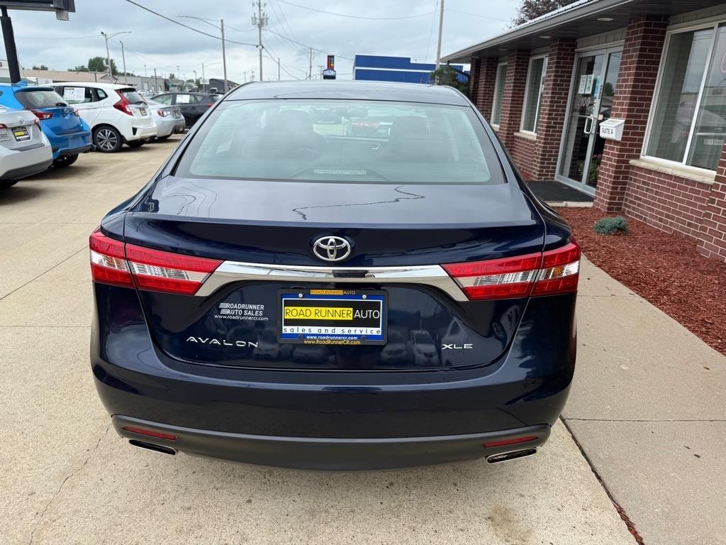 Toyota Avalon XLE Premium (Natl) 2013